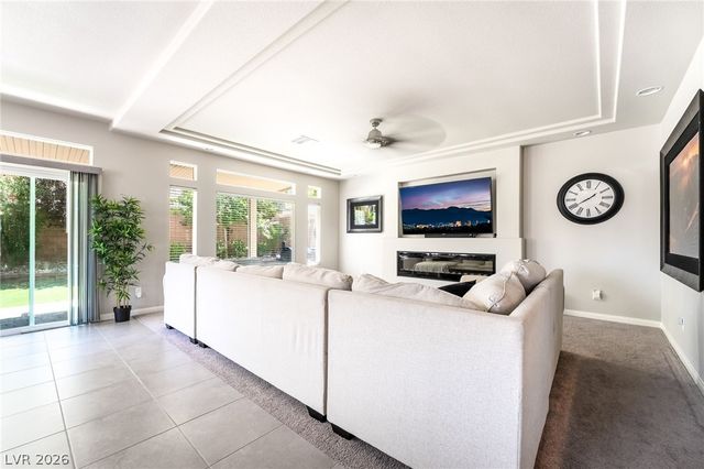 5975 Rockway Glen Avenue, Las Vegas, NV 89141