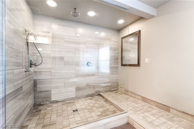 5975 Rockway Glen Avenue, Las Vegas, NV 89141