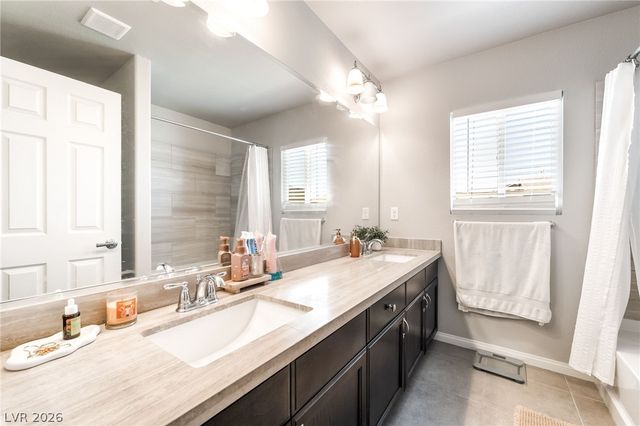 5975 Rockway Glen Avenue, Las Vegas, NV 89141