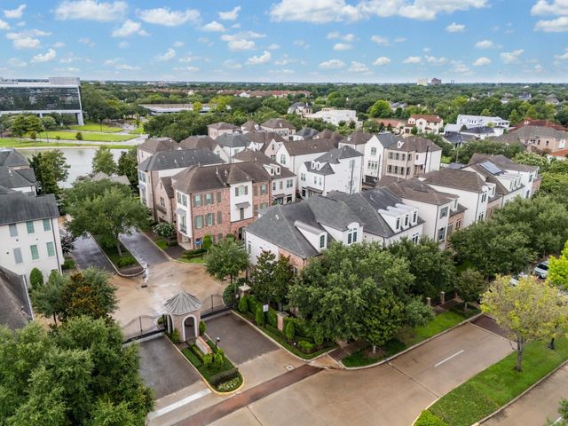 1126 Lake Pointe Parkway, Sugar Land, TX 77478