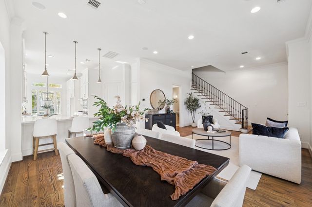 1126 Lake Pointe Parkway, Sugar Land, TX 77478