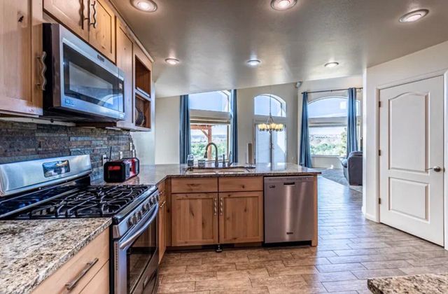 840 Santa Barbara Drive, Farmington, NM 87401