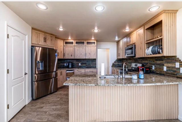 840 Santa Barbara Drive, Farmington, NM 87401