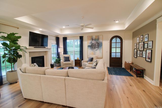 4805 Edgewood Park Drive, Conway, AR 72034