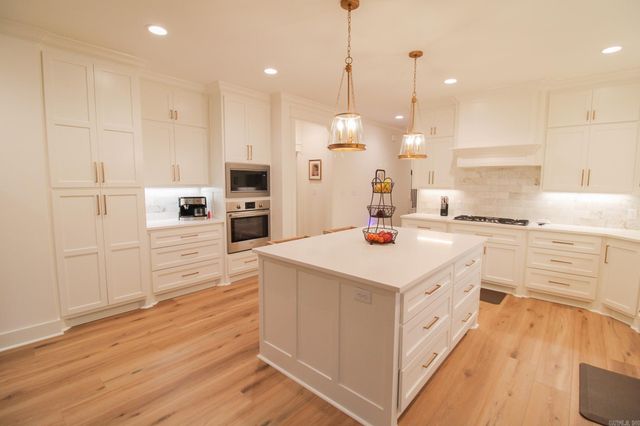 4805 Edgewood Park Drive, Conway, AR 72034