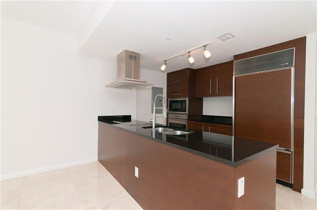 465 Brickell Avenue, Miami, FL 33131