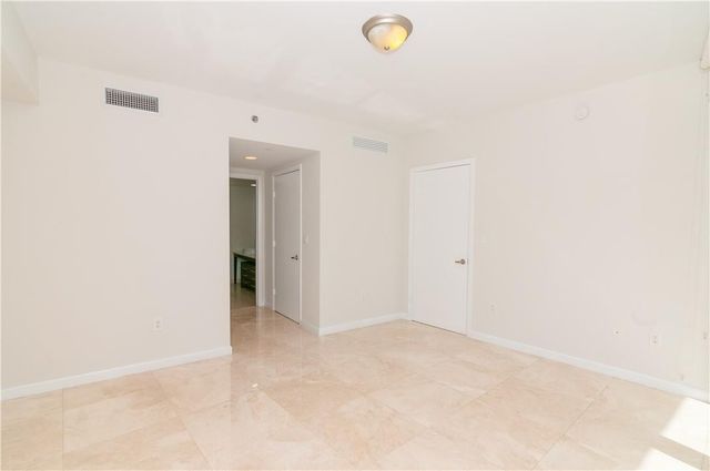 465 Brickell Avenue, Miami, FL 33131