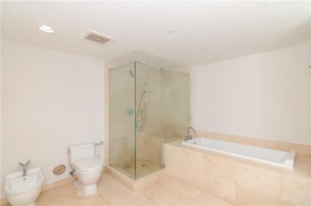 465 Brickell Avenue, Miami, FL 33131