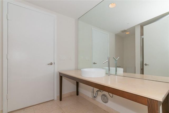 465 Brickell Avenue, Miami, FL 33131