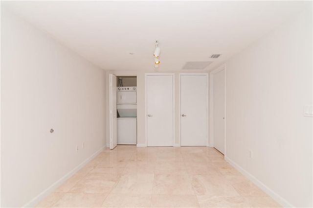 465 Brickell Avenue, Miami, FL 33131