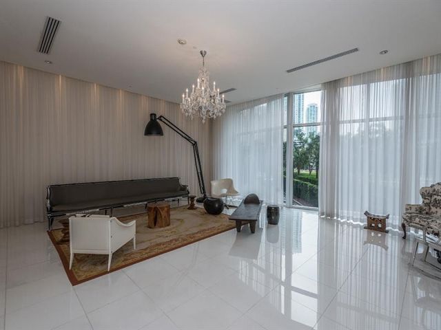 465 Brickell Avenue, Miami, FL 33131