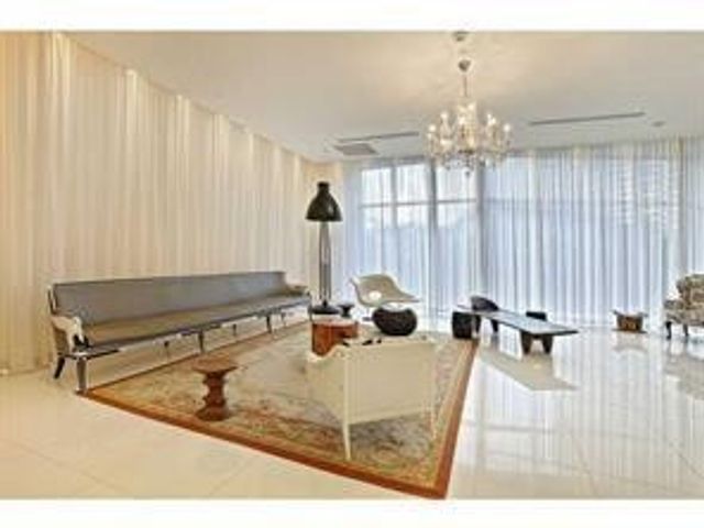 465 Brickell Avenue, Miami, FL 33131