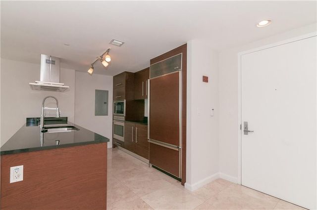 465 Brickell Avenue, Miami, FL 33131