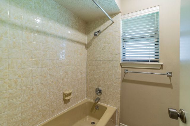 766 S Forest Lane, Duncanville, TX 75116
