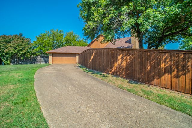 766 S Forest Lane, Duncanville, TX 75116