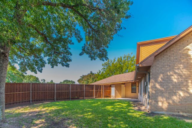 766 S Forest Lane, Duncanville, TX 75116