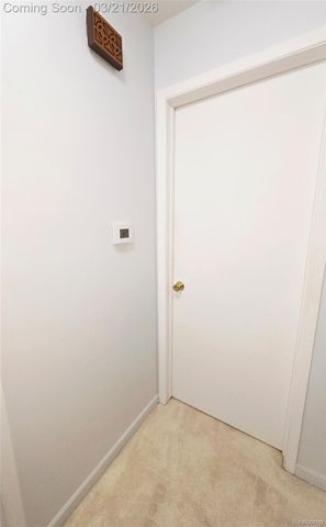 11700 Amber Le Drive, Warren, MI 48093