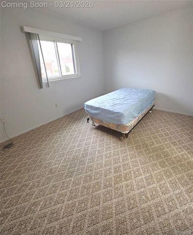 11700 Amber Le Drive, Warren, MI 48093