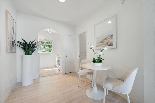 750 Española Way 8, Miami Beach, FL 33139