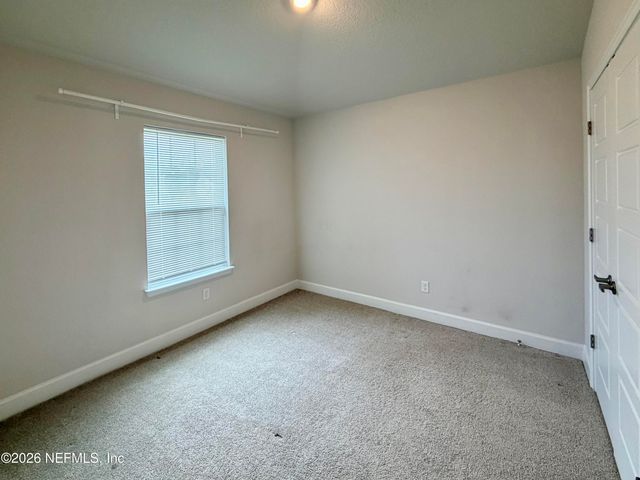 8124 HELMSLEY Boulevard, Jacksonville, FL 32219