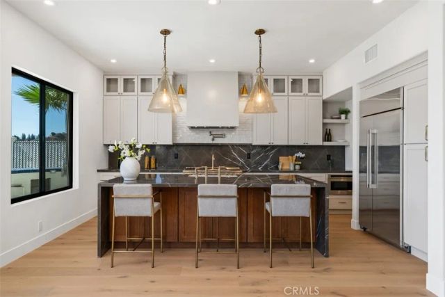 7572 E Endemont Court, Anaheim, CA 92808