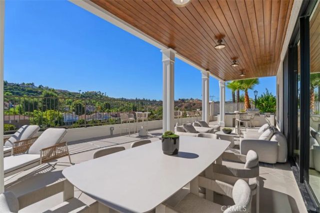 7572 E Endemont Court, Anaheim, CA 92808