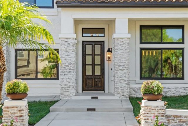 7572 E Endemont Court, Anaheim, CA 92808