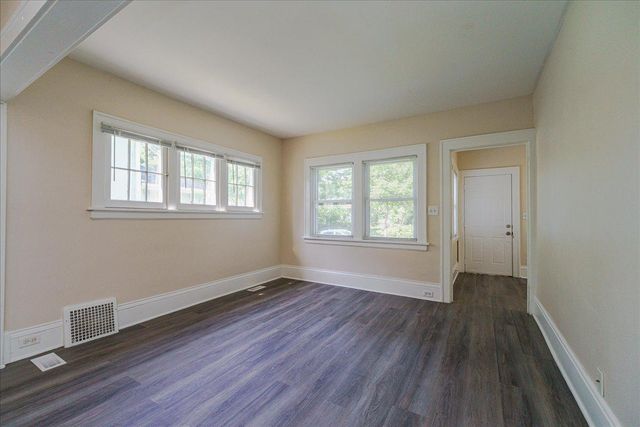 1710 N Newton Avenue N, Minneapolis, MN 55411