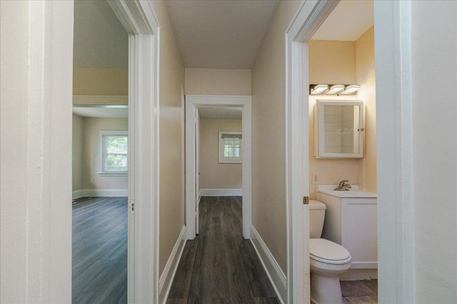 1710 N Newton Avenue N, Minneapolis, MN 55411