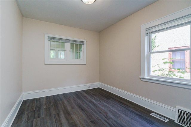 1710 N Newton Avenue N, Minneapolis, MN 55411