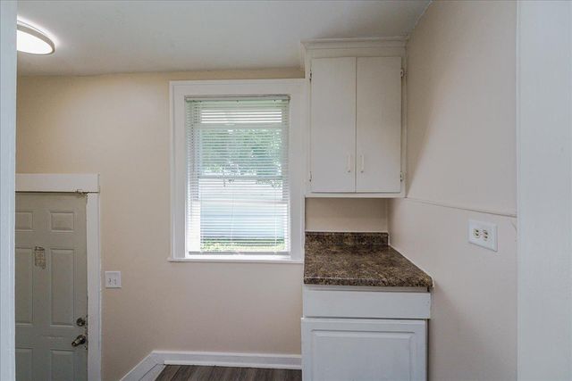 1710 N Newton Avenue N, Minneapolis, MN 55411