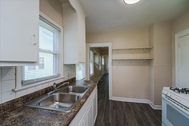 1710 N Newton Avenue N, Minneapolis, MN 55411