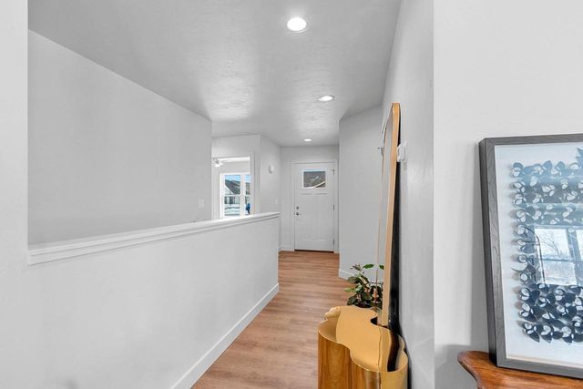 210 CLUBHOUSE LANE, Kimberly, WI 54913