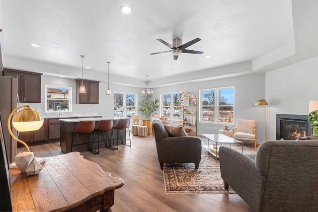 210 CLUBHOUSE LANE, Kimberly, WI 54913