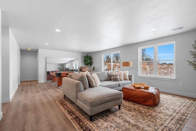 210 CLUBHOUSE LANE, Kimberly, WI 54913