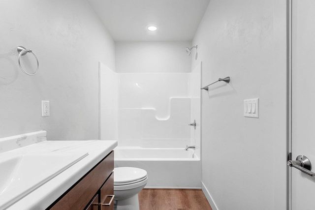 210 CLUBHOUSE LANE, Kimberly, WI 54913