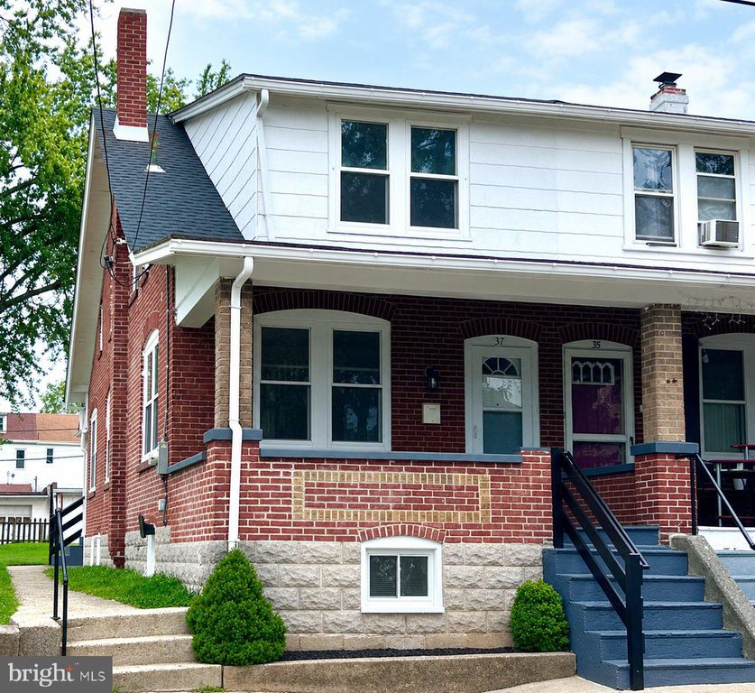 37 W 2ND ST #, Pottstown, PA 19464 — exterior