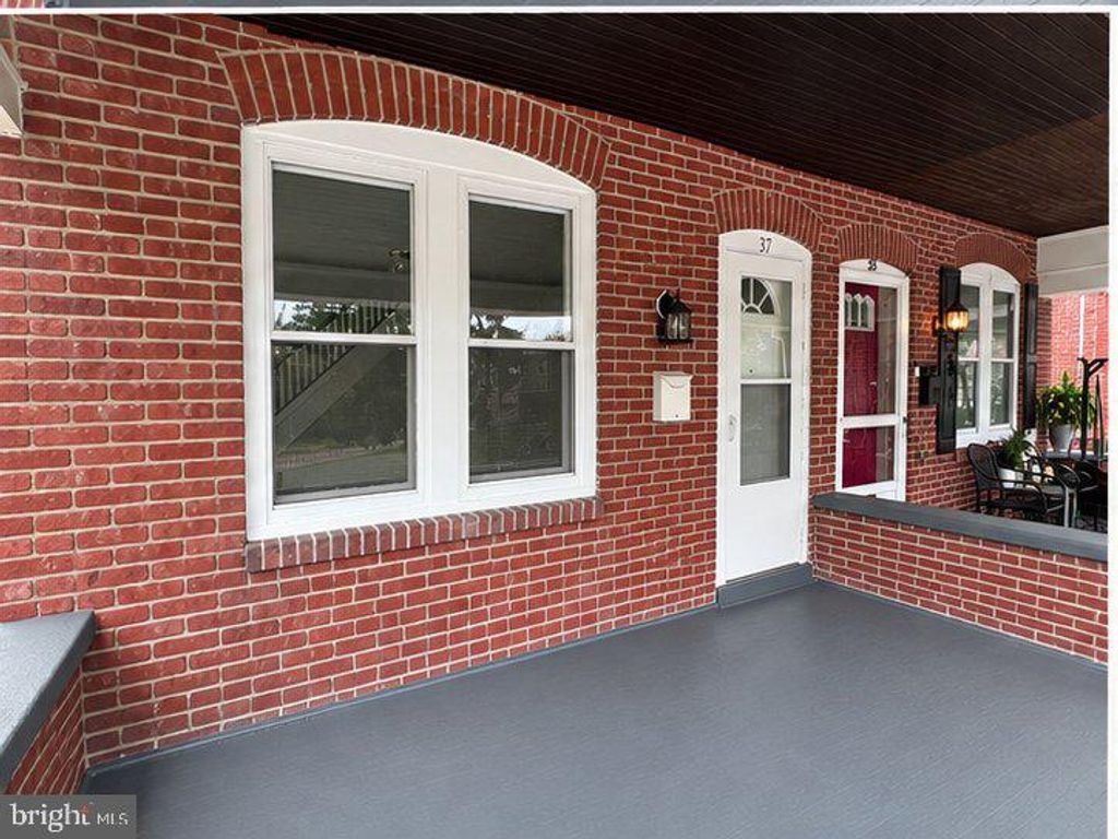 37 W 2ND ST #, Pottstown, PA 19464 — photo 3