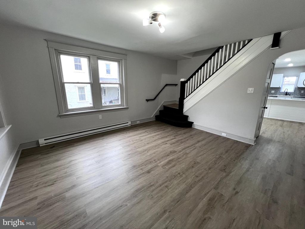 37 W 2ND ST #, Pottstown, PA 19464 — photo 5