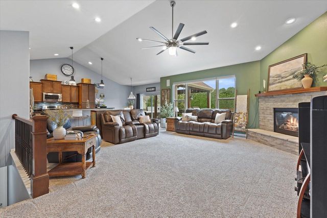 8422 94th COURT, Pleasant Prairie, WI 53158