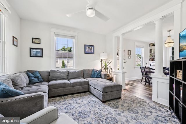 300 TOWNSEND AVE, Baltimore, MD 21225