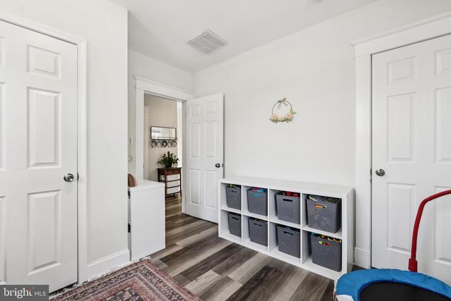 300 TOWNSEND AVE, Baltimore, MD 21225