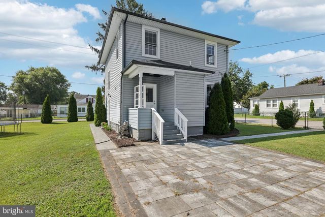 300 TOWNSEND AVE, Baltimore, MD 21225