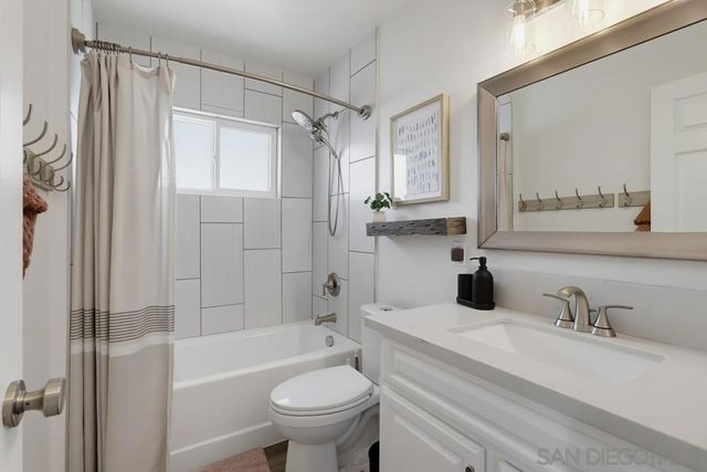 6930 Bruce Ct, La Mesa, CA 91942