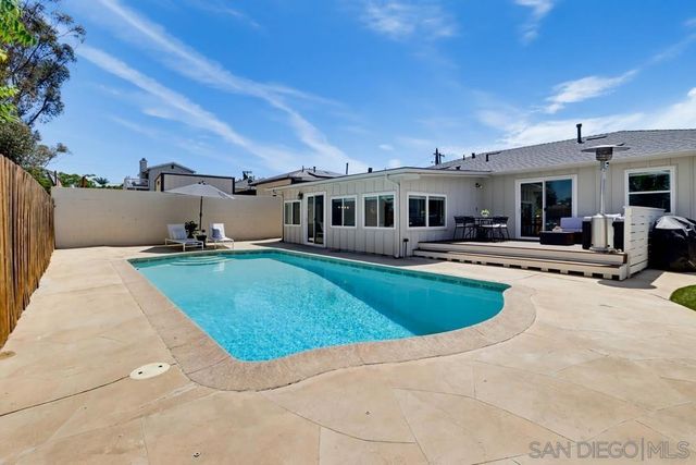 6930 Bruce Ct, La Mesa, CA 91942