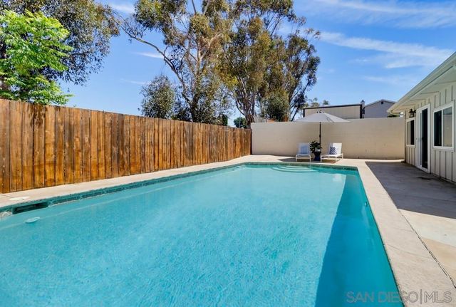 6930 Bruce Ct, La Mesa, CA 91942