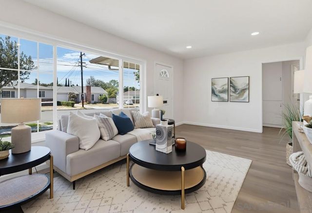 6930 Bruce Ct, La Mesa, CA 91942