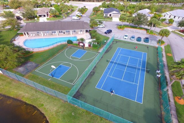 152 Port Royal Court, Sebastian, FL 32958