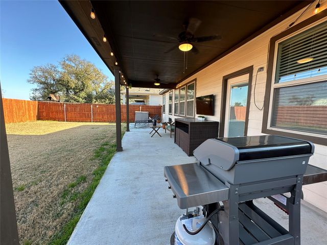 380 Capstone RD, Liberty Hill, TX 78642