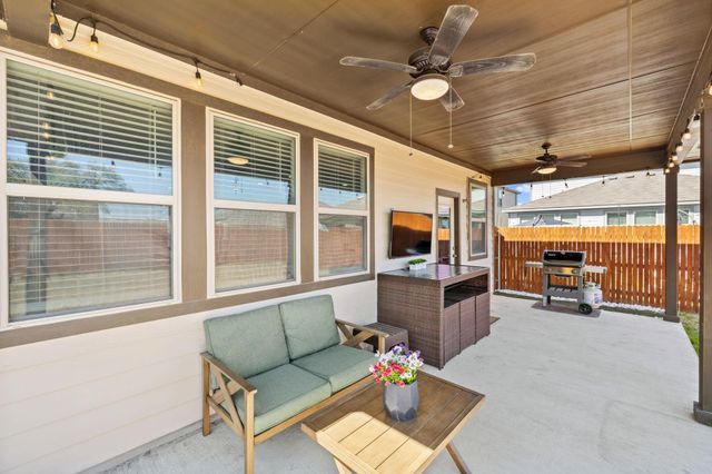 380 Capstone RD, Liberty Hill, TX 78642